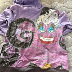 パーカー　ディズニー　アースラの画像