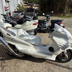 【YAMAHA マジェスティSG03 実働　フルエアロカスタム　　オールホワイトの画像