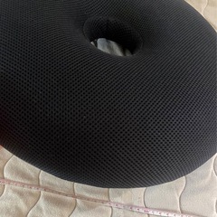 低反発円座クッション　メッシュ　ニトリの画像