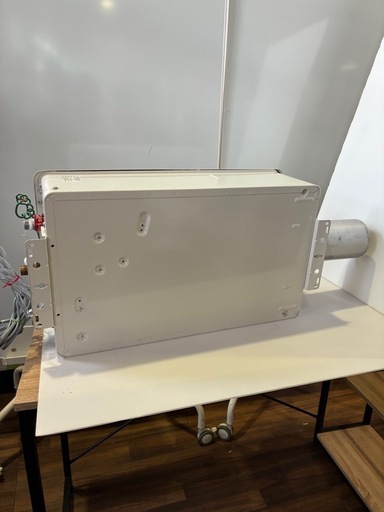 【バナナ苫小牧】②美品 2022年製 通電確認済み  リンナイ/Rinnai 給湯機  【RUX-V1615FFUA-E】 高さ700
