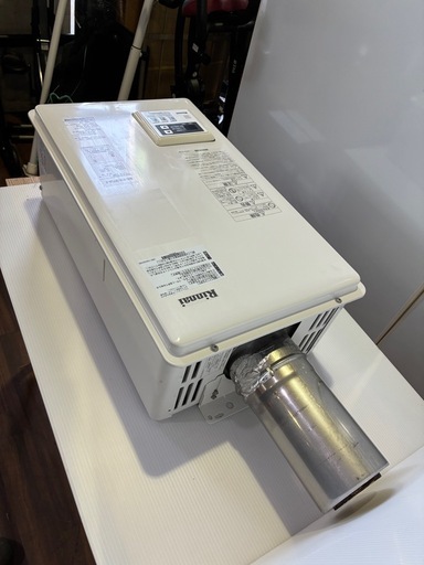 【バナナ苫小牧】②美品 2022年製 通電確認済み  リンナイ/Rinnai 給湯機  【RUX-V1615FFUA-E】 高さ700