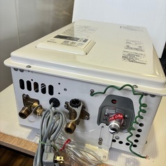 【バナナ苫小牧】②美品 2022年製 通電確認済み  リンナイ/Rinnai 給湯機  【RUX-V1615FFUA-E】 高さ700mm 横幅360mm 奥行き210mmの画像