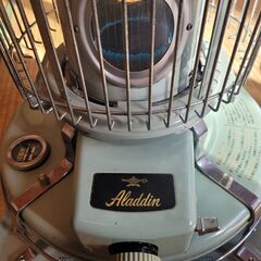 アラジン石油ストーブの画像