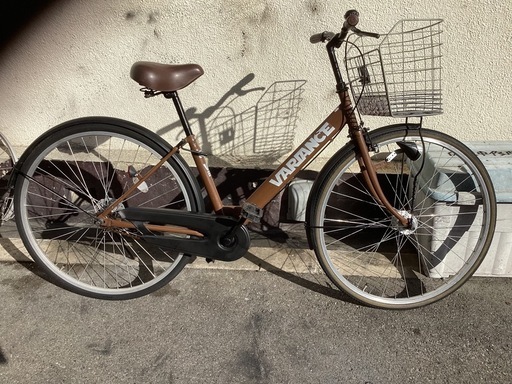 ♪ジモティー特価♪自動点灯夜も安心！LEDオートライト付き27型