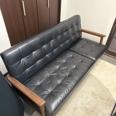 レザーソファの画像