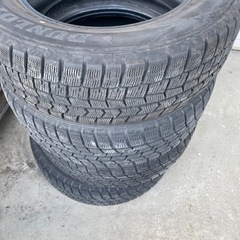 195/65/15  スタッドレスタイヤ　ダンロップ
　プリウス　VOXYの画像