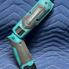 マキタ TD022D 充電式ペンインパクトドライバ 7.2V バッテリー2個付きの画像