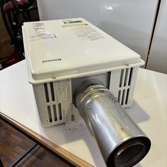 【バナナ苫小牧】⓷通電確認のみ　やや汚れあり　2018年製 リンナイ/Rinnai 給湯機　【RUX-V2015FFUA-E】　高さ700mm 横幅360mm 奥行き210mmの画像