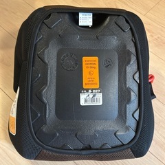 ジュニアシート　ブラウン　チャイルドシート　カー用品の画像