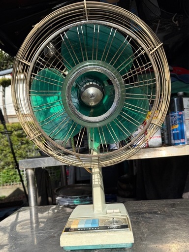 ナショナルレトロな扇風機ジャンク ジャンク】 クール扇風機 昭和レトロ ナショナル national 冷風 - メルカリ