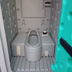 年末SALE　中古　仮設トイレ　和式　簡易水洗　即納　農園　畑　回覧　綾瀬市の画像