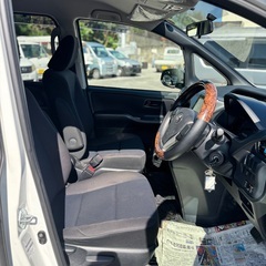 H26 トヨタ ノア Xの画像