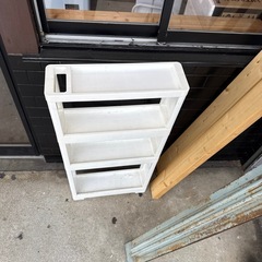 【差し上げます/キャスター付きラック】の画像