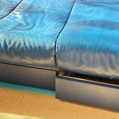 引き出し付きソファーベッド！の画像