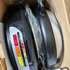 電気グリル鍋の画像