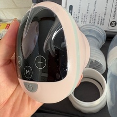 LARUTAN 電動搾乳機の画像