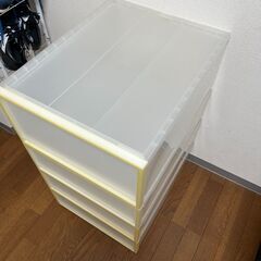 無印良品の衣装ケース（半透明／4段）の画像