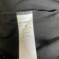 【美品】AZUL by moussy クルーネック半袖Tシャツ（M）の画像