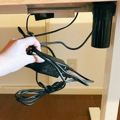 “交渉中“電動昇降式のデスク・テーブル・机 の画像