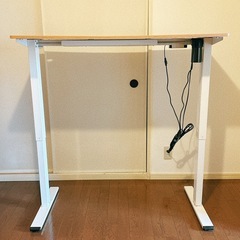 “交渉中“電動昇降式のデスク・テーブル・机 の画像