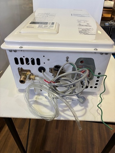 【バナナ苫小牧】⑥通電確認のみ  やや使用感あり　2019年製 リンナイ/Rinnai 給湯機　【RUX-V2015FFUA-E】　高