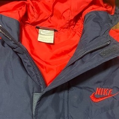 NIKEナイキ　ジャンパー　160サイズ　冬服の画像