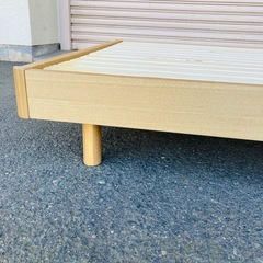 ニトリ　シングルベッド　すのこベット　フレームのみ　コンセント付きの画像