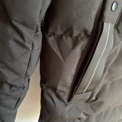 レディース黒ダウンコート　の画像