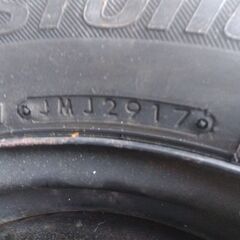 軽自動車の鉄ホイールとスタットレスの画像