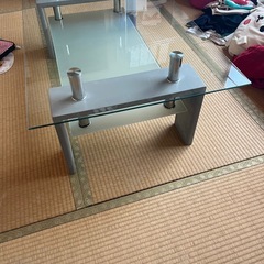 ガラステーブル　早いもの勝ち！の画像