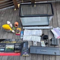 GEX 60cm 水槽　　曲げガラス　の画像