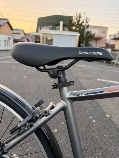 通勤 通学用 自転車 ブリヂストン TB1 (2023年モデル) TB482 マットグレー 中古 (防犯登録抹消済み)