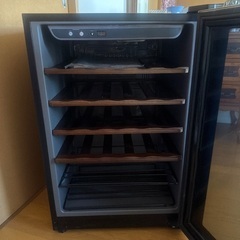 フォルスター ワインセラー　FJC-85G-BKの画像