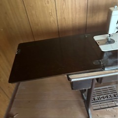 アンティーク 足踏みミシンの画像