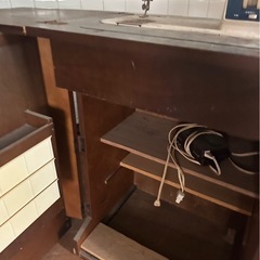 アンティーク 足踏みミシンの画像