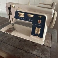 アンティーク 足踏みミシンの画像