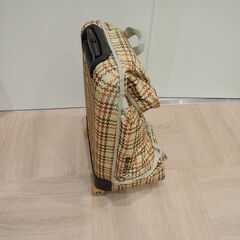 BURTONキャリーバッグの画像