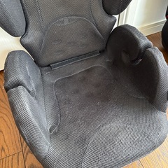 ジュニアシート　チャイルドシートの画像