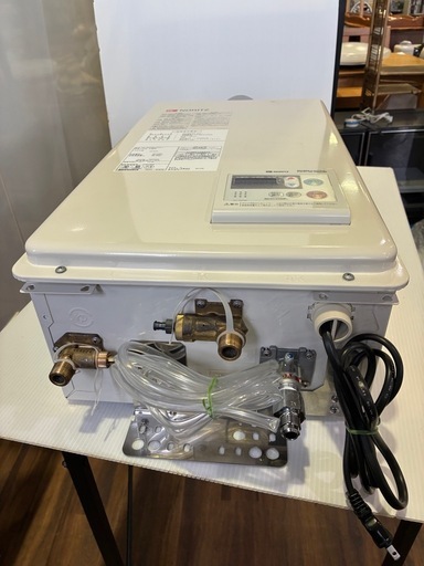 【バナナ苫小牧】⑦通電確認のみ  やや傷あり　2022年製 ノーリツ/NORITZ  給湯機　【GQ-2037WS-FFA-1】　高さ