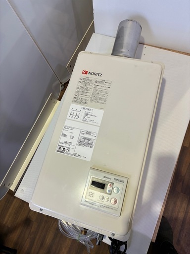 【バナナ苫小牧】⑦通電確認のみ  やや傷あり　2022年製 ノーリツ/NORITZ  給湯機　【GQ-2037WS-FFA-1】　高さ