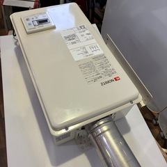 【バナナ苫小牧】⑦通電確認のみ  やや傷あり　2022年製 ノーリツ/NORITZ  給湯機　【GQ-2037WS-FFA-1】　高さ740mm 横幅360mm 奥行き210mmの画像