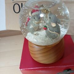 スノードーム　エディー・バウアー　クリスマスの画像