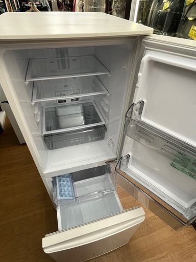 ☆ドリーム荒牧店☆ジモティー割引有☆【分解クリーニング済】パナソニック 2ドア冷蔵庫 MR-P15EF-KW 2020 脚折れ ☆ドリーム荒牧店☆ジモティー割引有☆【クリーニング済】ミツビシ/2