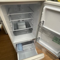 ☆ドリーム荒牧店☆ジモティー割引有☆【クリーニング済】ミツビシ/2ドア冷蔵庫/MR-P15EF-KW/146L/2021の画像