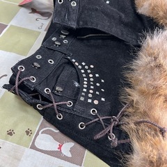 ファー付きデニムパンツの画像