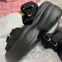 新品　厚底サンダルの画像