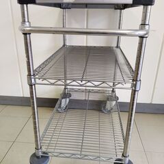 キャスター付き メタルラックワゴン① 3段（最上段ステンレス天板）作業台・キッチンワゴン　管理番号YN331AZの画像