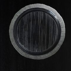 クリアガラス製のテクスチャー皿の画像