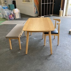 ダイニングテーブルセットの画像