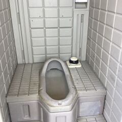 中古　扉新品　ポンプ式簡易水洗トイレ(和式／洋式もOK） 畑 置場 農園 仮設トイレの画像